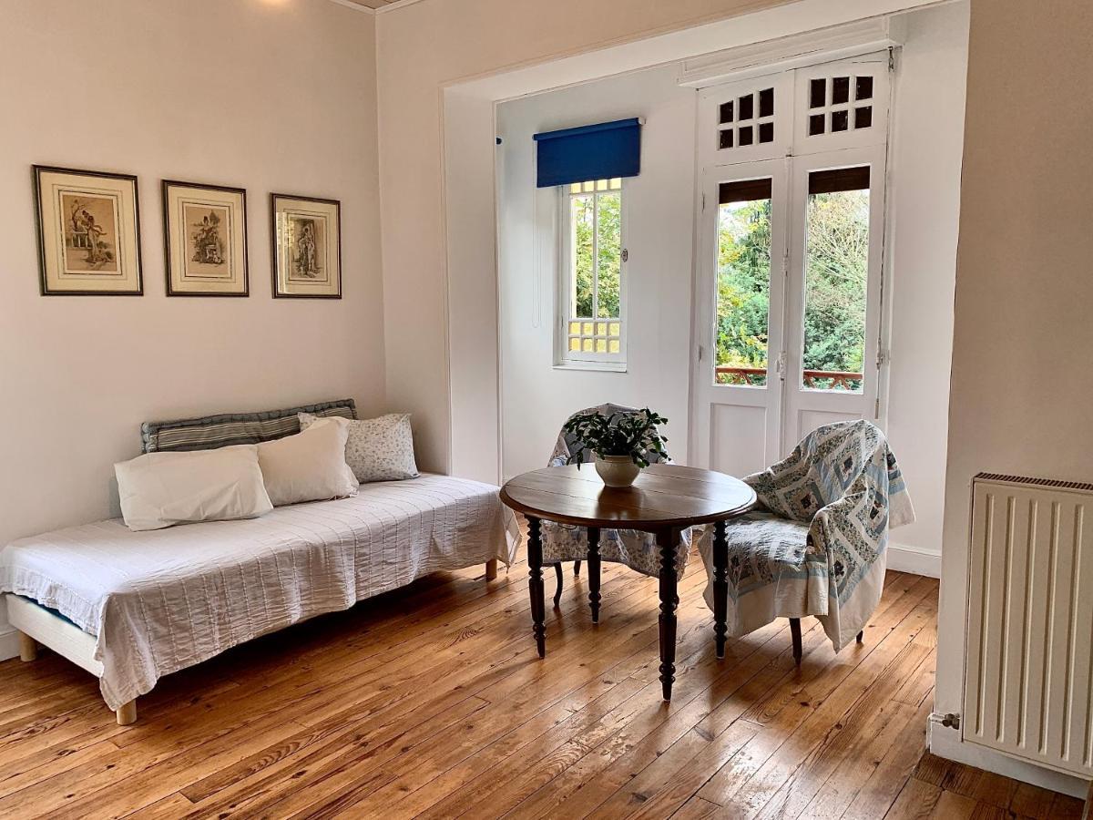 Nay  Le Bearn Sous Les Toits B&B 외부 사진